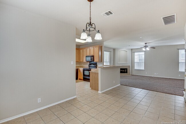 Building Photo - 2637 Gallant Fox Dr