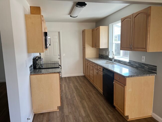 Building Photo - 8137 Rattan Way