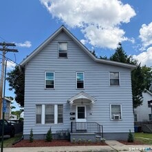 Building Photo - 24 Elm St