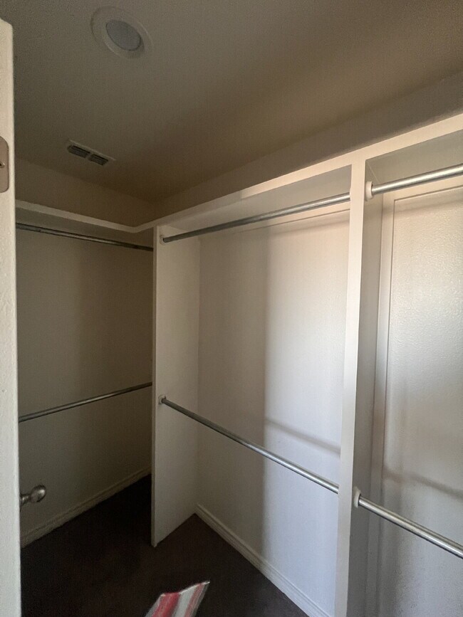 Building Photo - 3 Bedroom Home in Shallowater