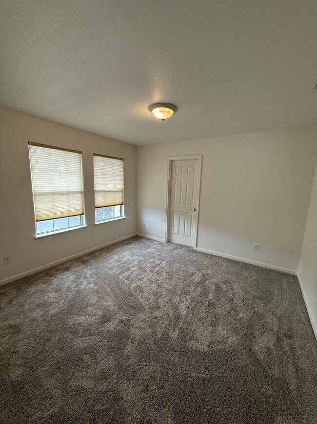 Building Photo - 505 Flora Spring Ct