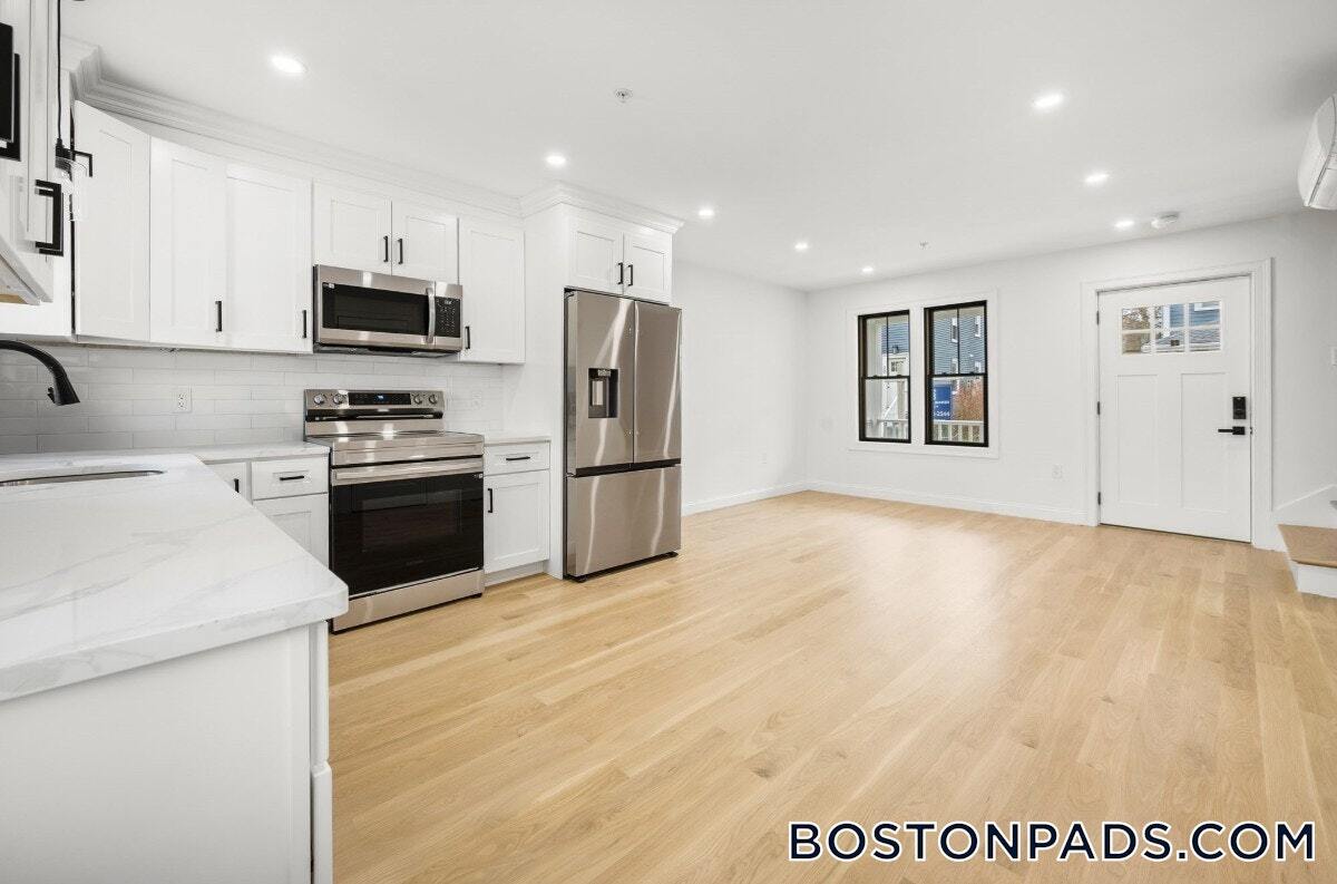 Building Photo - 23 Cedar St