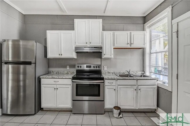 Building Photo - 1708 Lennox Ct