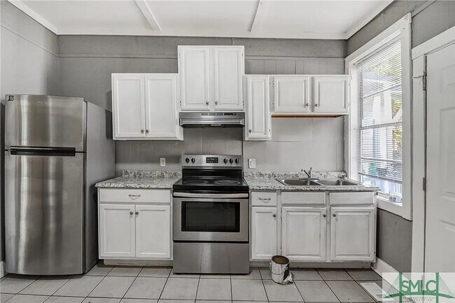 Building Photo - 1710 Lennox Ct