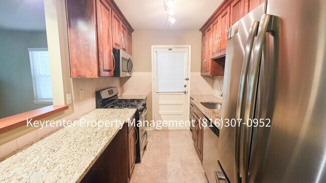 Building Photo - 4308 Oak St