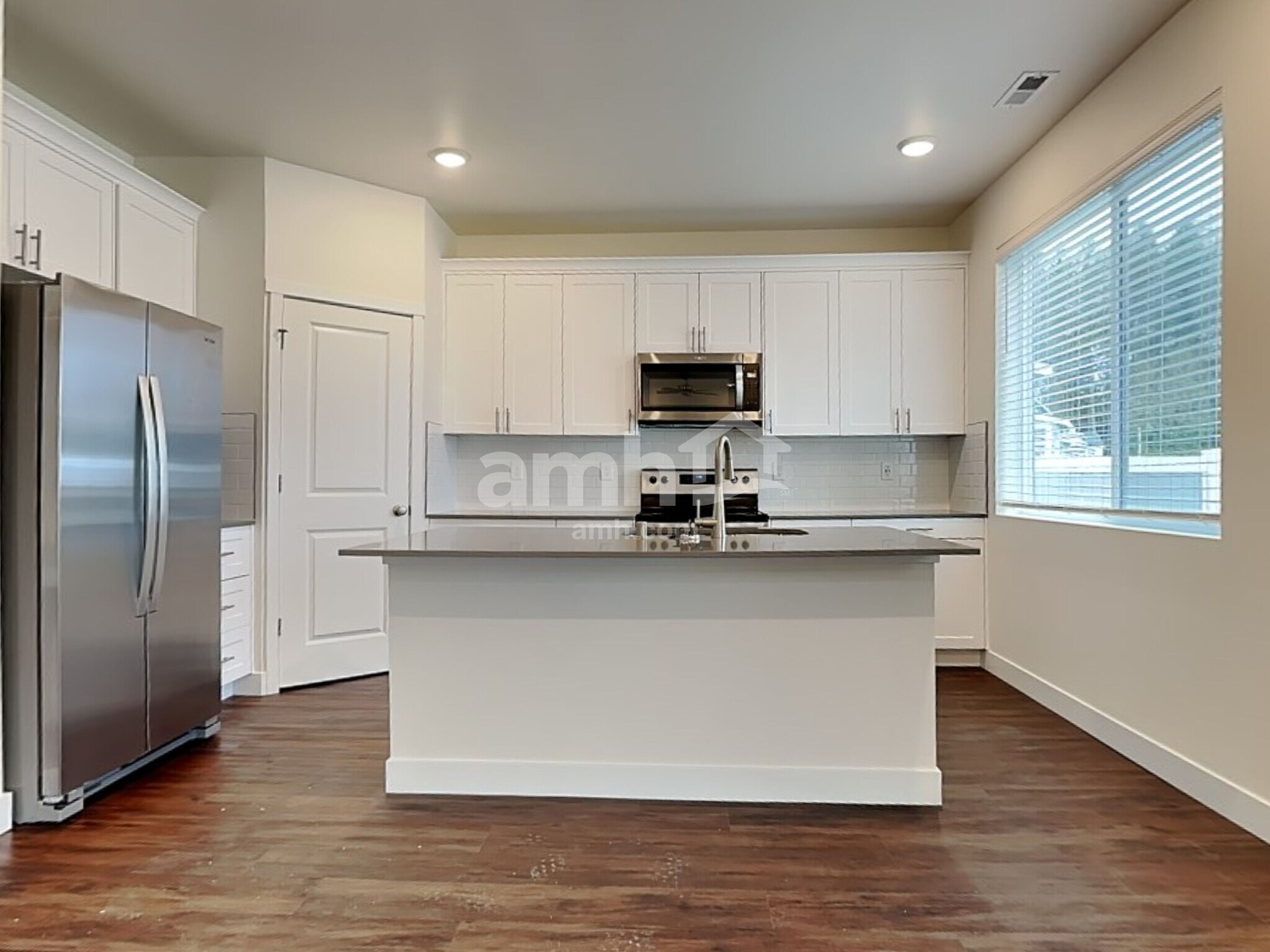 Building Photo - 7817 Verona Lp SW