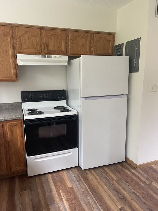 Building Photo - 4448 Gull Lake Dam Rd