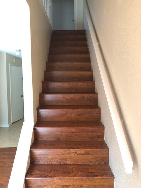 Building Photo - 3 bedroom condo by UNT