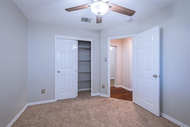 Building Photo - 645 Fort Thomas Pl