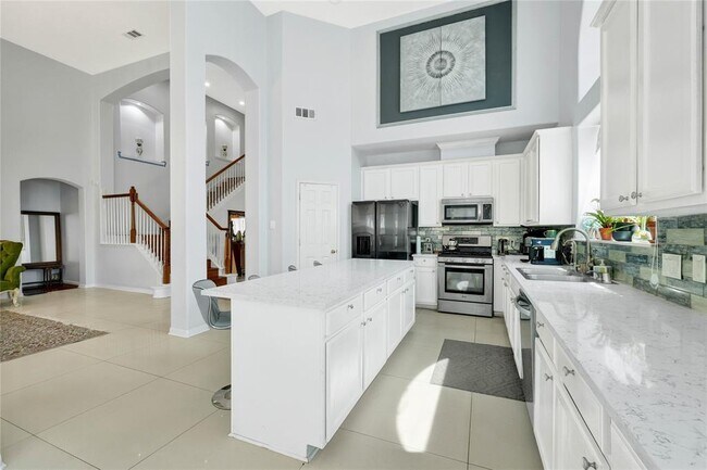 Building Photo - 23707 Hackberry Dr
