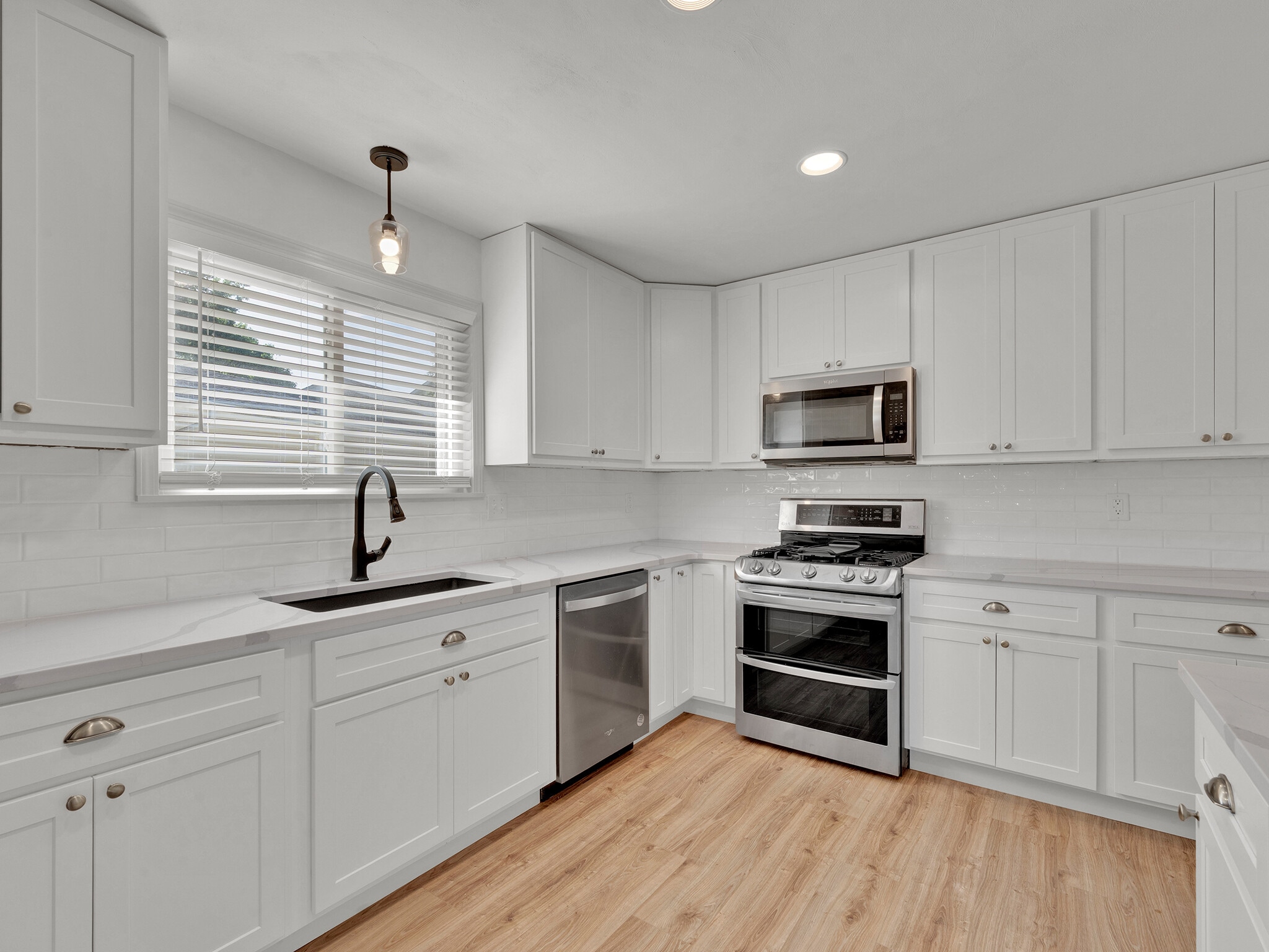 Building Photo - 449 Madrina Ct