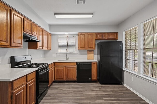 Building Photo - 9901 Willers Way