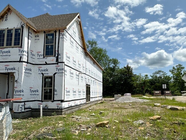 Building Photo - 4473 W Bronco Dr