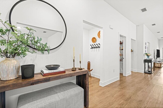 Building Photo - 283 Bayou Bend Ln
