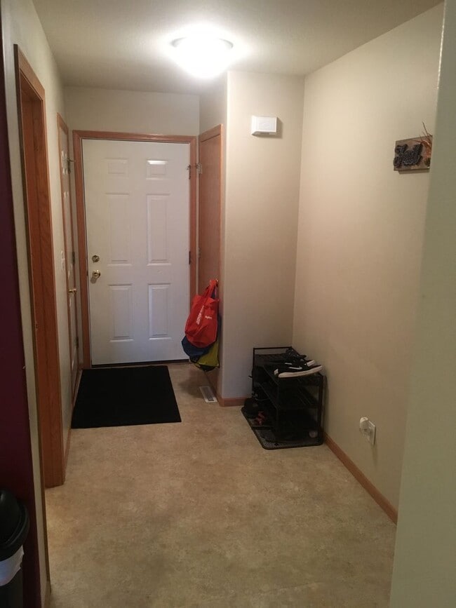 Building Photo - Prairie District Townhouse off Edgewood and HWY 30