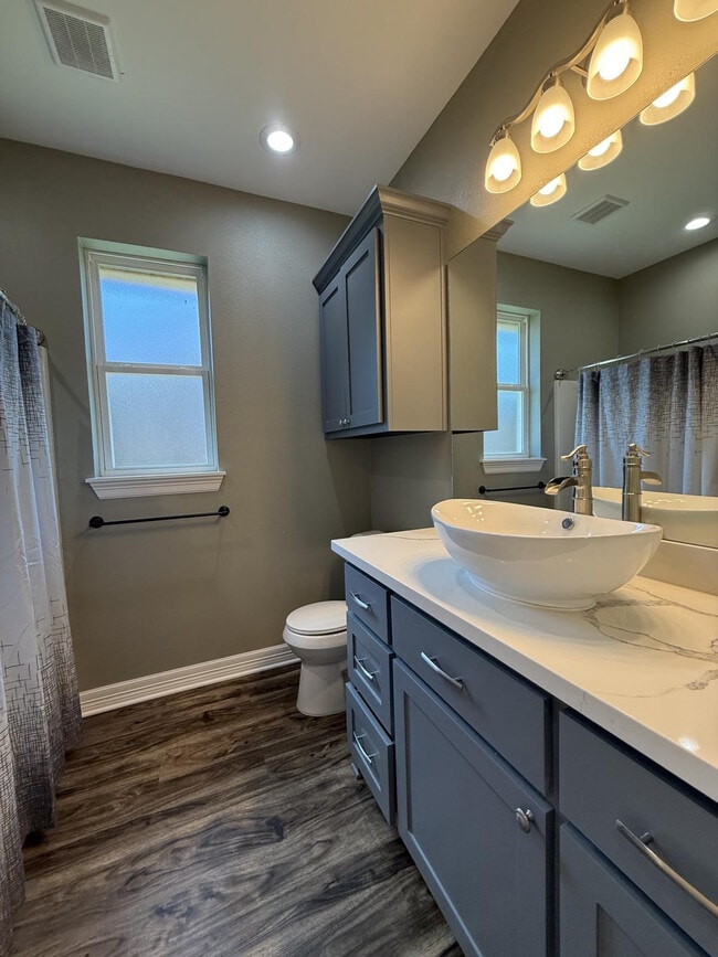 Building Photo - 209 Shirey Ln