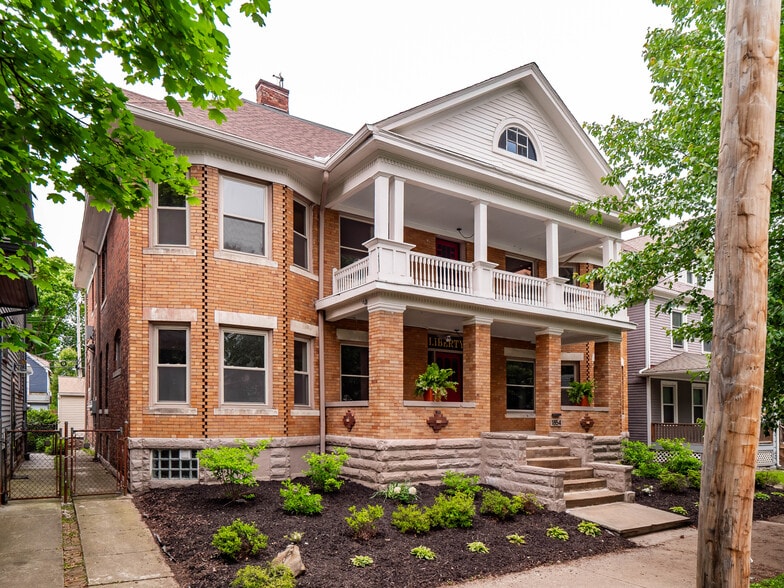 Building Photo - 1854 W 48th St