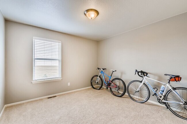 Building Photo - Lovely, Spacious Home in Arvada's Leyden Rock Neighborhood - Available July 6th!