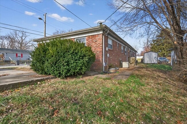 Building Photo - 2301 Perkins Ave