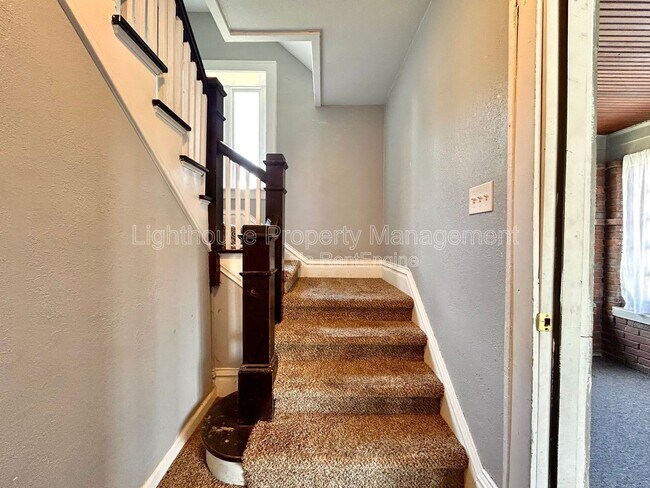 Building Photo - 81 Delaware Ave