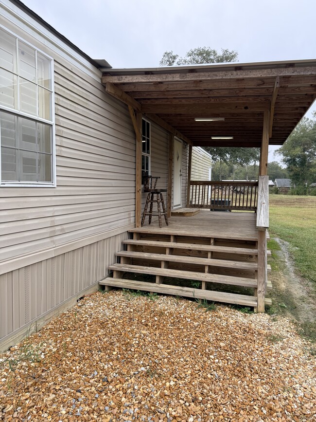 Building Photo - 1007 W Thomas St