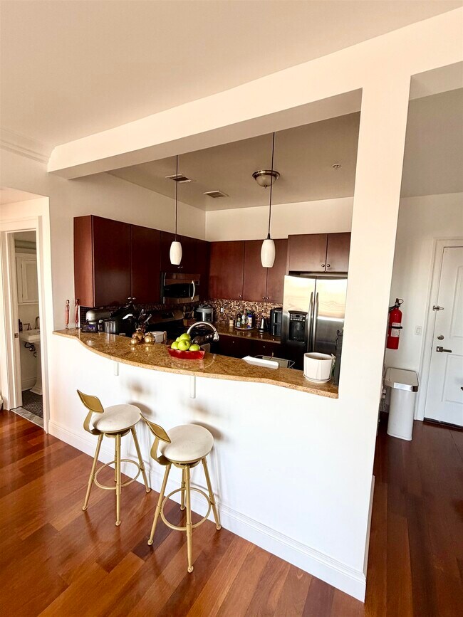 Building Photo - 34-40-40 48th St