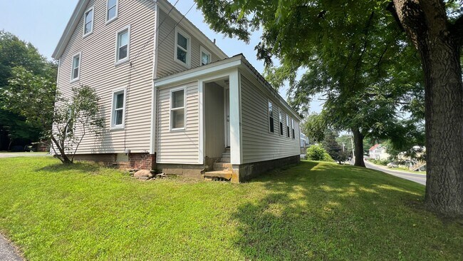 Primary Photo - LO-73-75 Buffumsville Rd