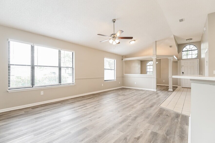 Building Photo - 8840 St Lucia Ct