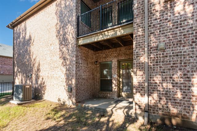 Building Photo - 6895 Pistoia Dr