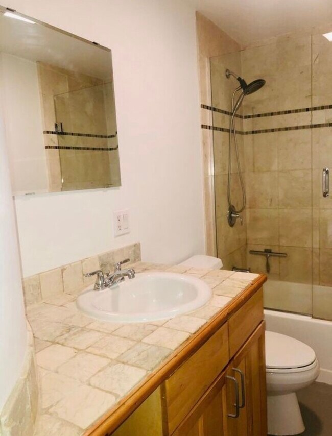 Building Photo - 1835 S Loomis St