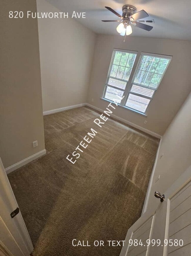 Building Photo - 820 Fulworth Ave