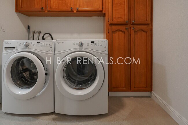 Building Photo - Single Story Charming 3-Bedroom Pleasanton...