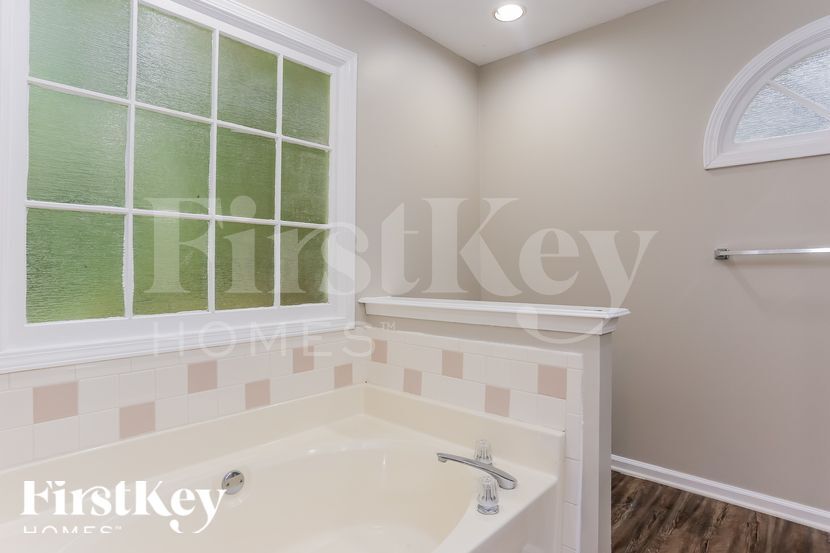 Building Photo - 1999 Bullock Trail