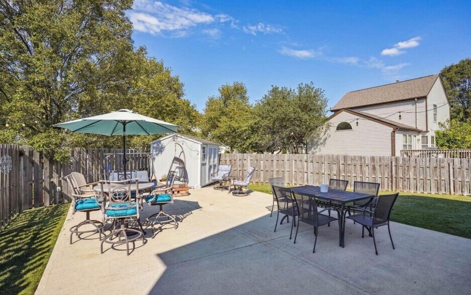 Building Photo - 9126 Ellersly Dr