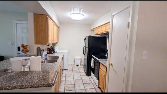 Building Photo - 15534 Zabolio Dr