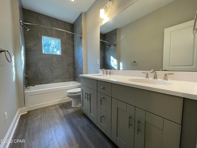 Building Photo - 22940 Ann Miller Rd