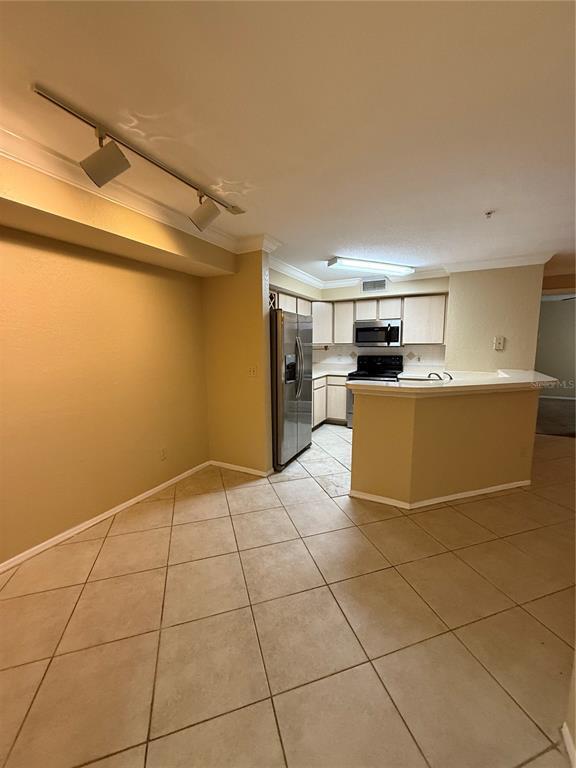 Building Photo - 827 Camargo Way