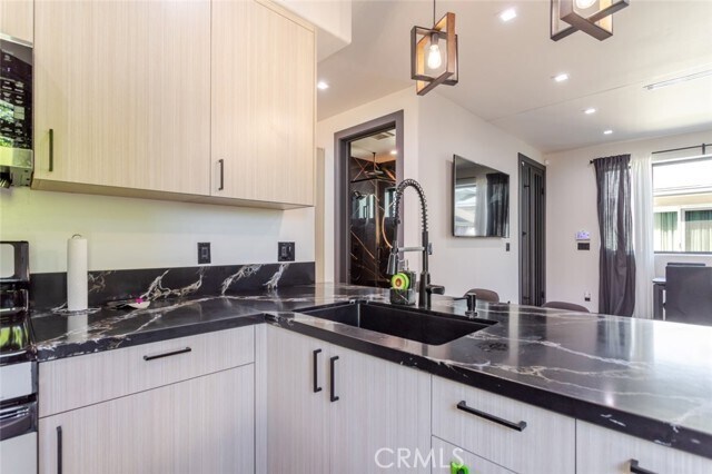 Building Photo - 8252 Morse Ave