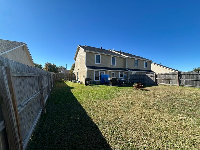 Building Photo - 509 Brookmont Dr