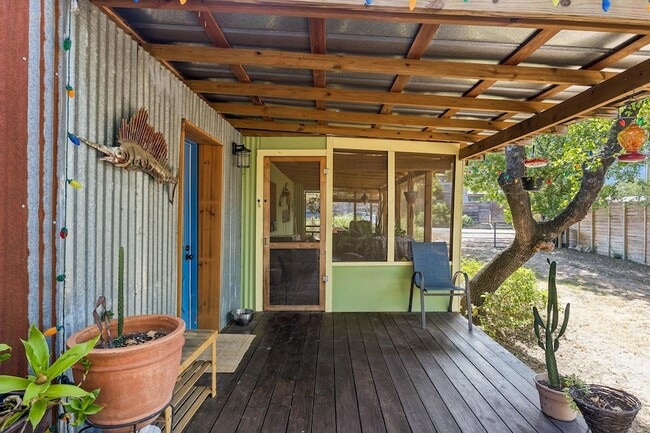 Building Photo - 1106 Minnie Dr