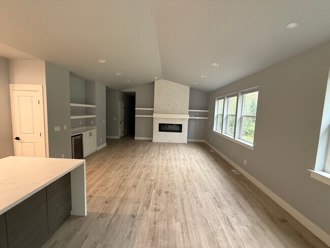 Building Photo - 3990 S Birch Cove Dr