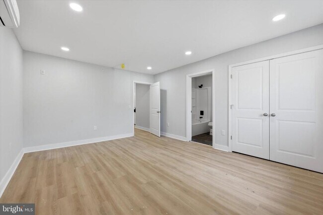 Building Photo - 7406 Bristol Pike