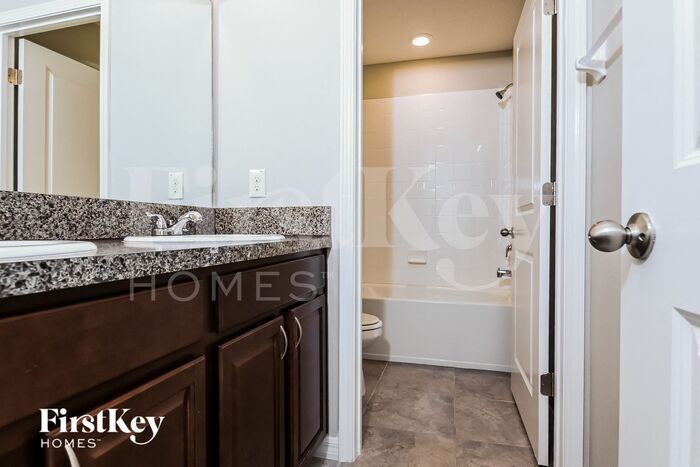 Building Photo - 17205 Beach Buttercup Pl