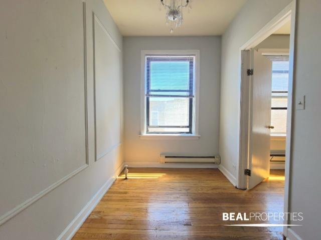 Building Photo - 1 bedroom in CHICAGO IL 60657