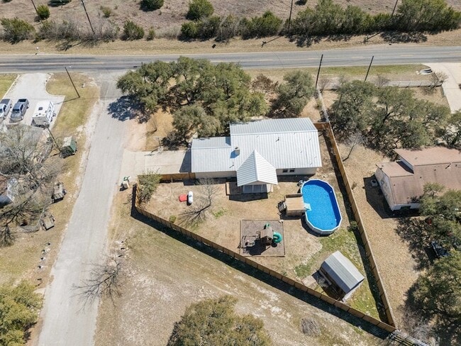 Building Photo - 410 FM 243