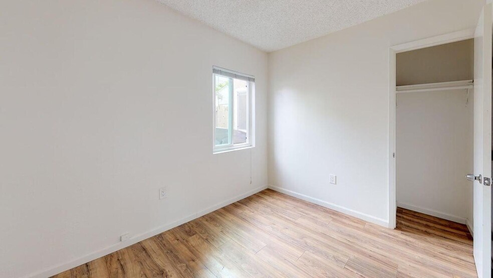 Building Photo - 1605 Diamond St