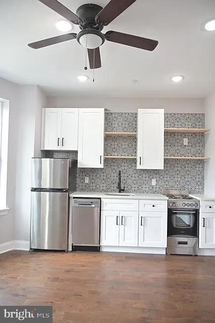 Building Photo - 4139 W Girard Ave