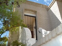Building Photo - 6201 Escondido Dr