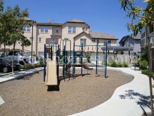 Building Photo - 1603 White Hickory Pl