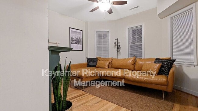 Building Photo - 2003 Cedar St